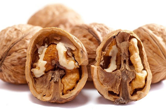 Ořechy vlašské na váhu neloupané 100g
